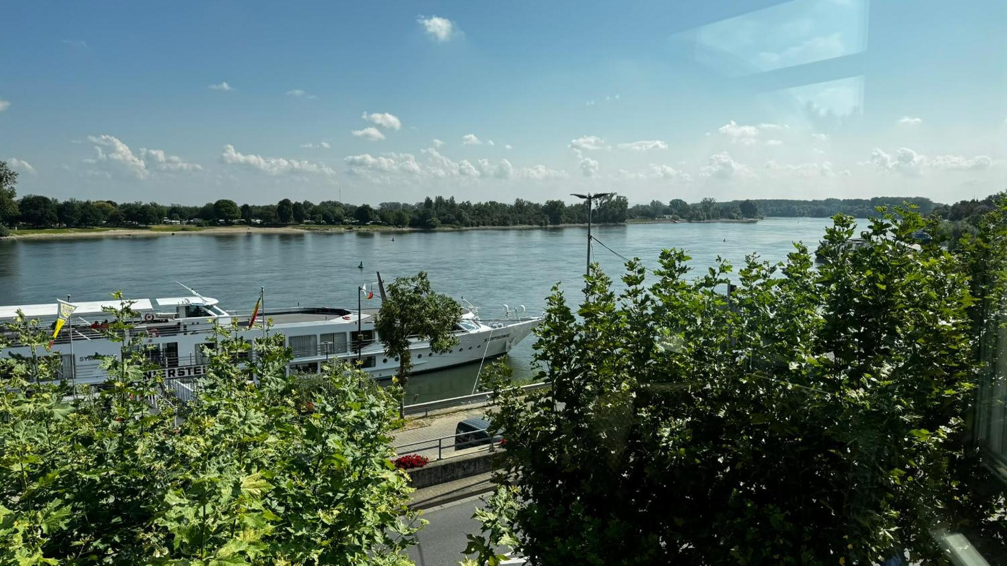 Rhein-Hotel Nierstein Exterior photo