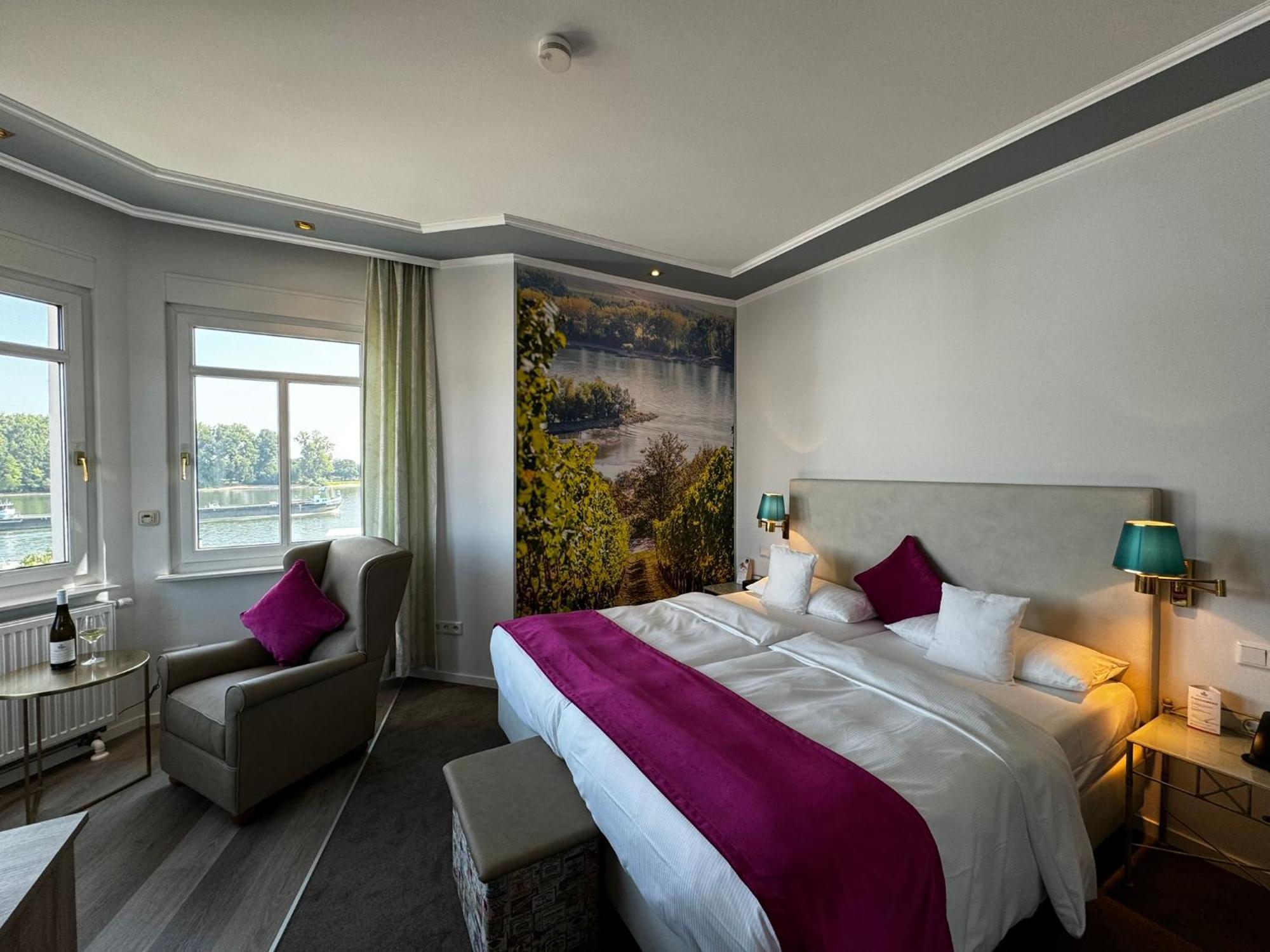 Rhein-Hotel Nierstein Exterior photo